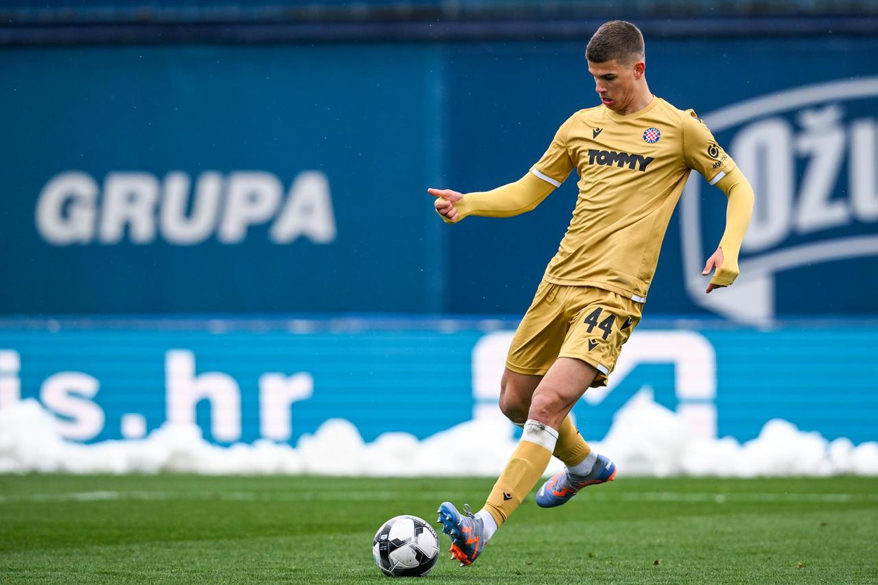 16-godišnji Luka Vušković debritirao za Hajduk protiv Dinama