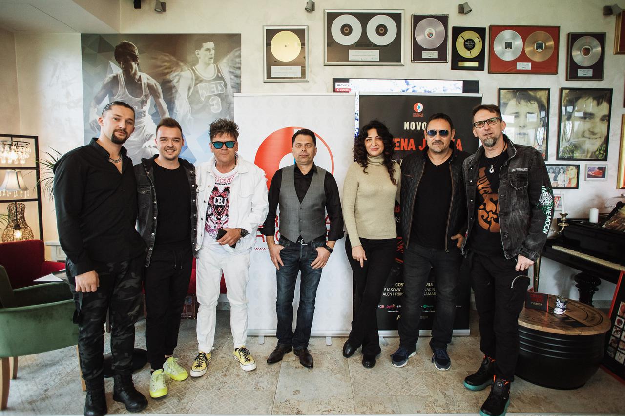 Promocija albuma Crvene jabuke
