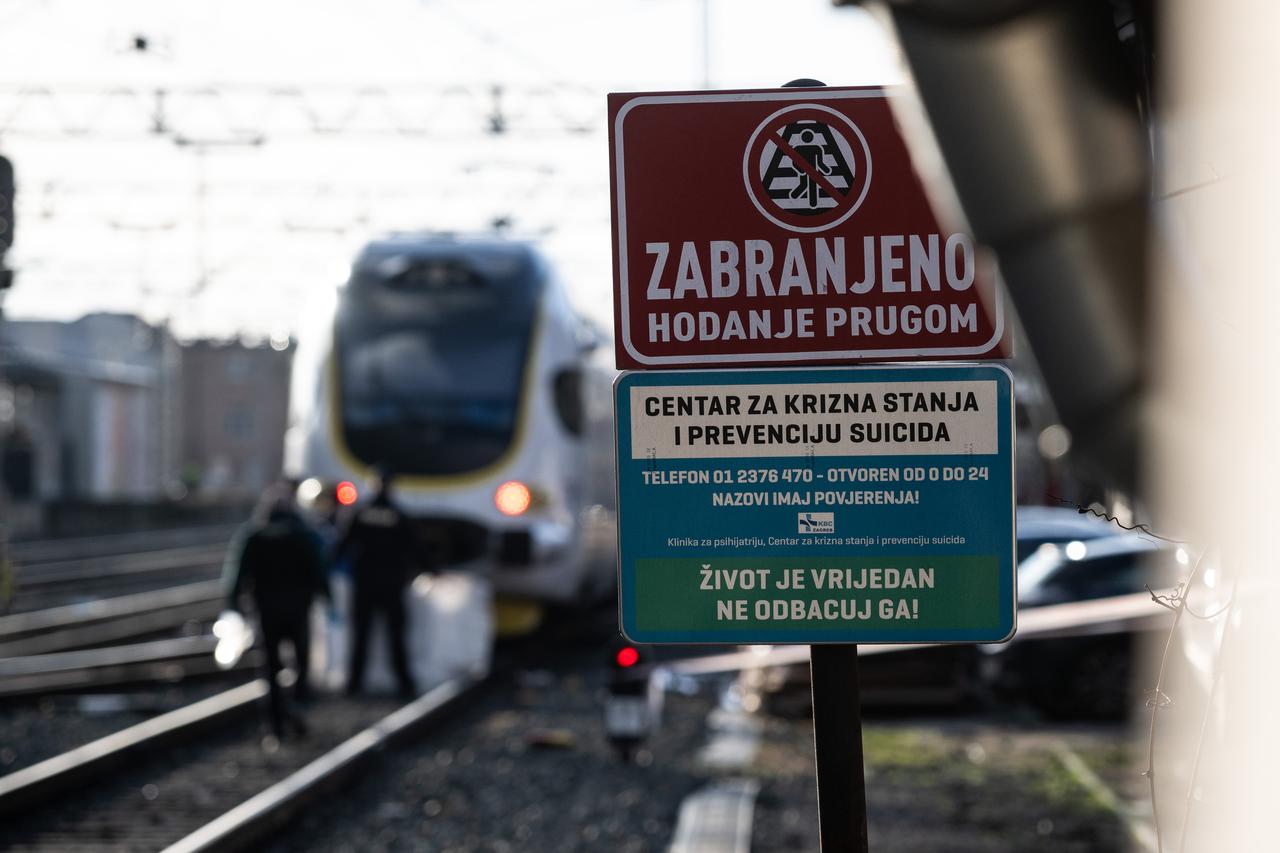 Zagreb: U naletu vlaka poginulo dijete