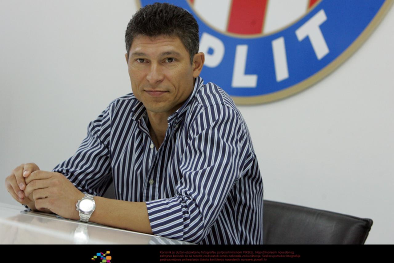 '30.07.2011., Poljud, Split - Trener Hajduka Krasimir Balakov na konferenciji za novinare uoci sutrasnje utakmice 2. kola 1. HNL NK Zadar - Hajduk Split.  Photo: Ivo Cagalj/PIXSELL'