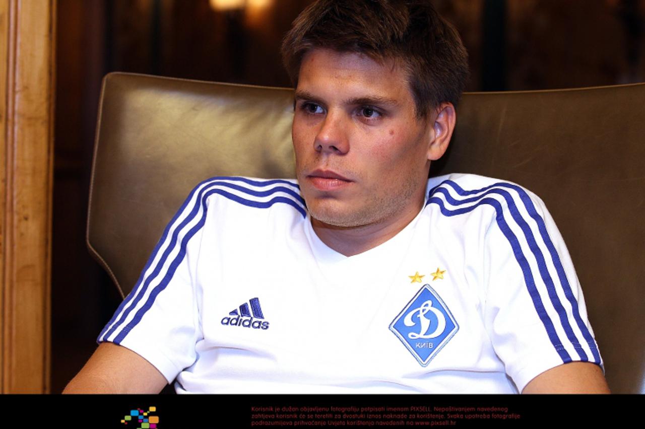 '02.07.2012., Interalpen Hotel Tyrol, Telfs, Innsbruck, Austria - Ognjen Vukojevic, nogometas Dinamo Kijeva na pripremama kluba.  Photo: Goran Stanzl/PIXSELL'
