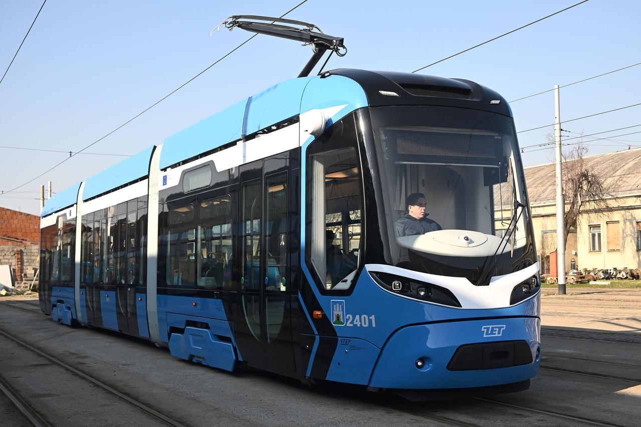Zagreb: Predstavljanje novog tramvaja ZET-a