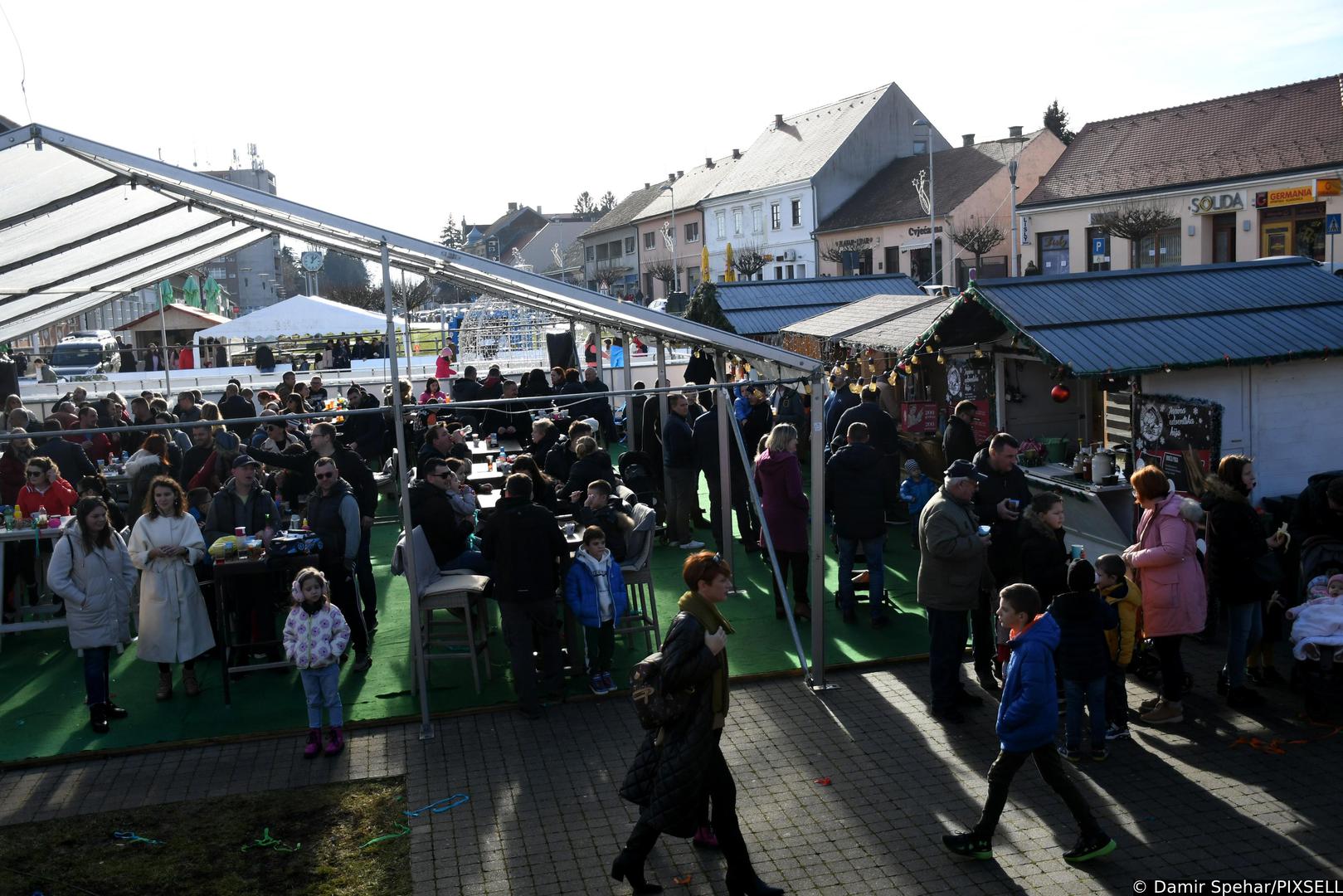 31.12.2022., Krizevci - U sklopu krizevackog Adventa organiziran je docek Djecje nove godine uz obilje zabave za malisane, ali i dorasle Photo: Damir Spehar/PIXSELL