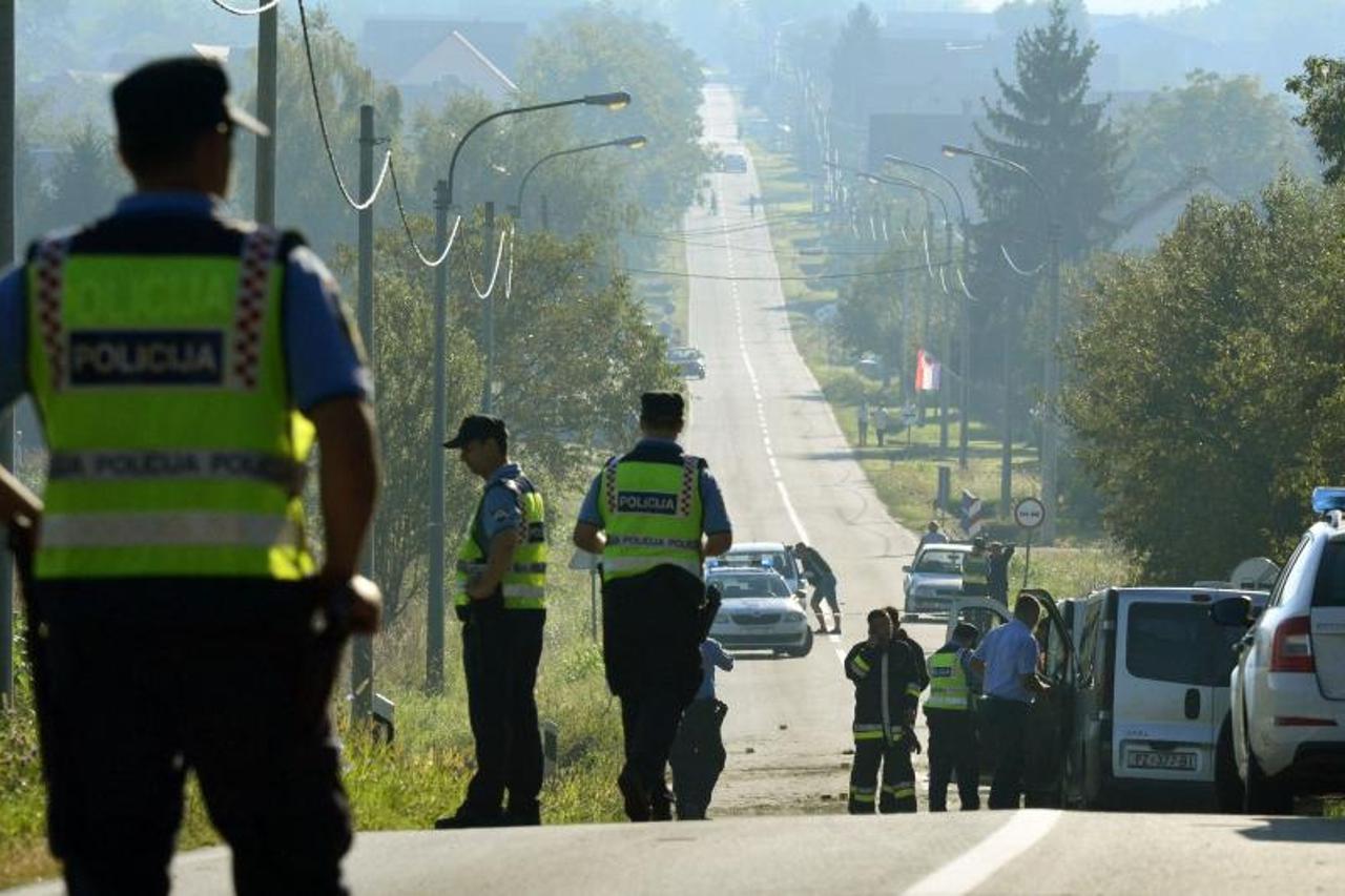 Resnik: Automobil se zabio u stup, poginule dvije 15-godišnje djevojke