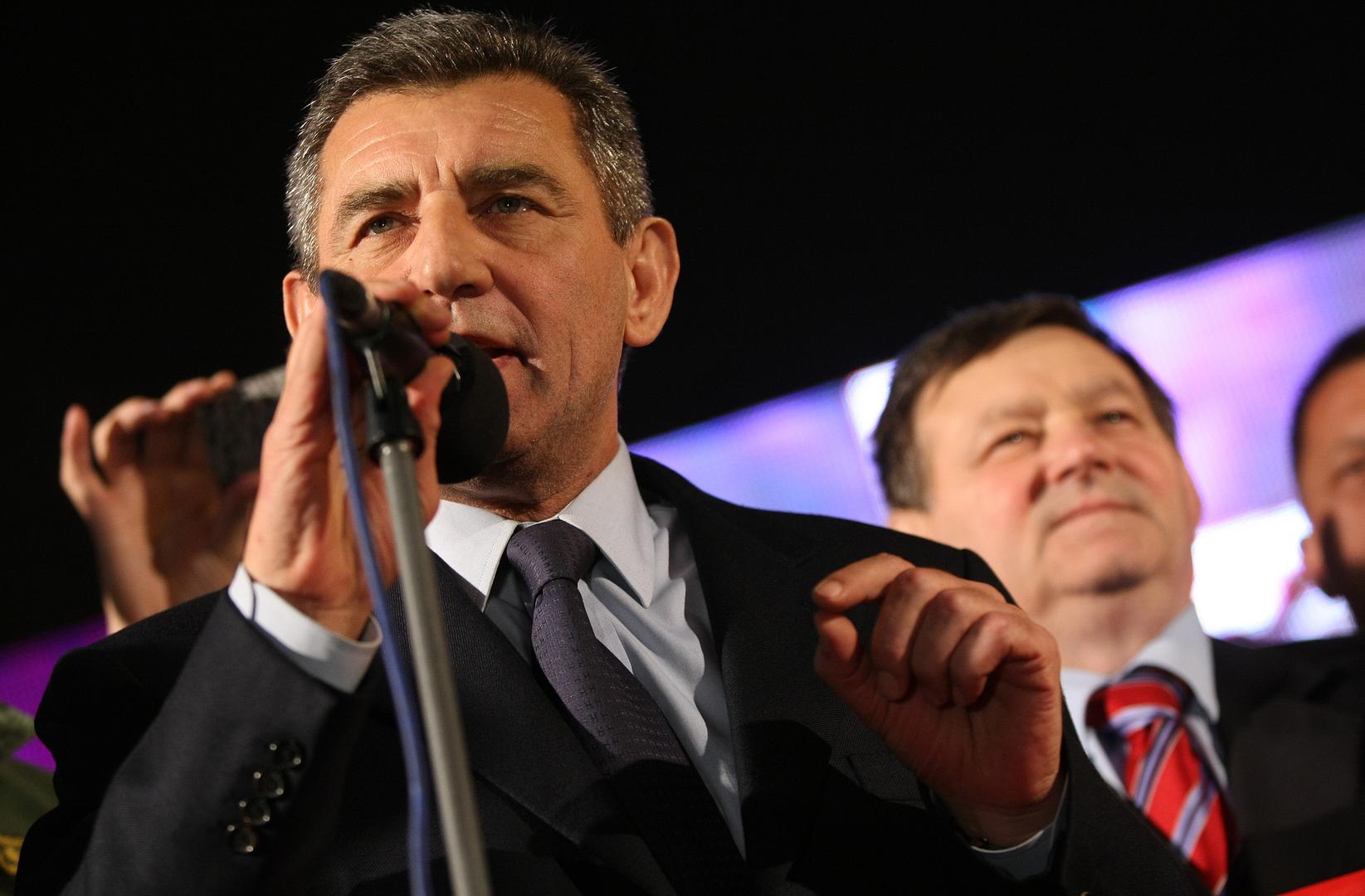 Žalbeno vijeće poništilo je te odluke, naglašavajući da topnički napadi na četiri grada nisu bili protuzakoniti, te da nije postojao udruženi zločinački pothvat.