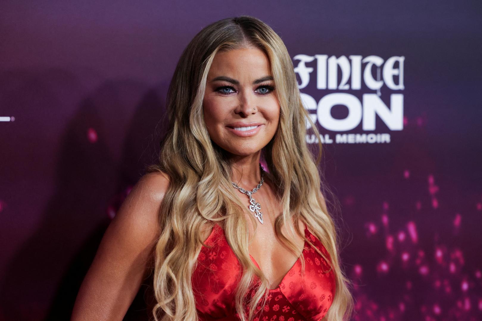 Kasnije je bila u braku s gitaristom Daveom Navarrom, s kojim je snimila i reality show, no par se razveo 2007. godine. 