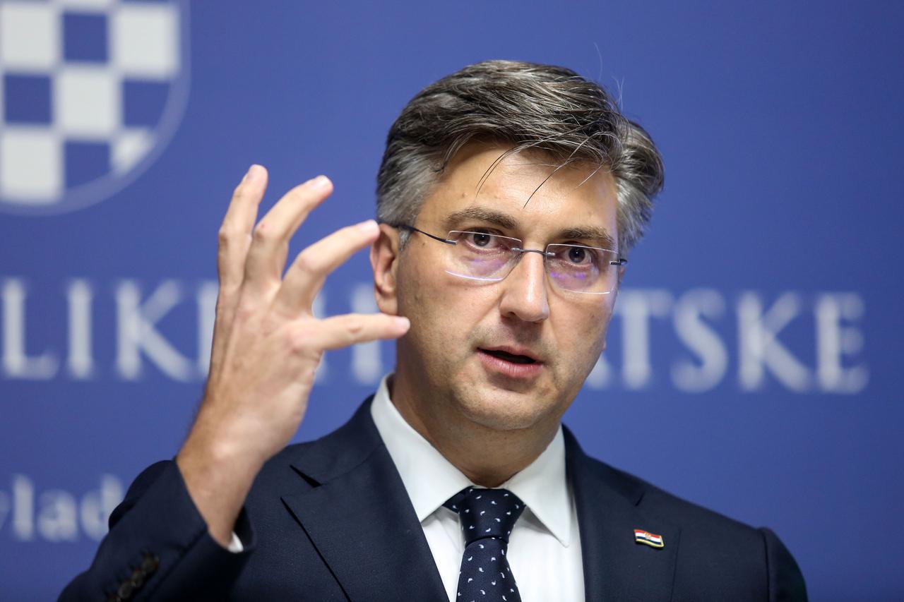 Premijer Andrej Plenkovic na konferenciji za medije