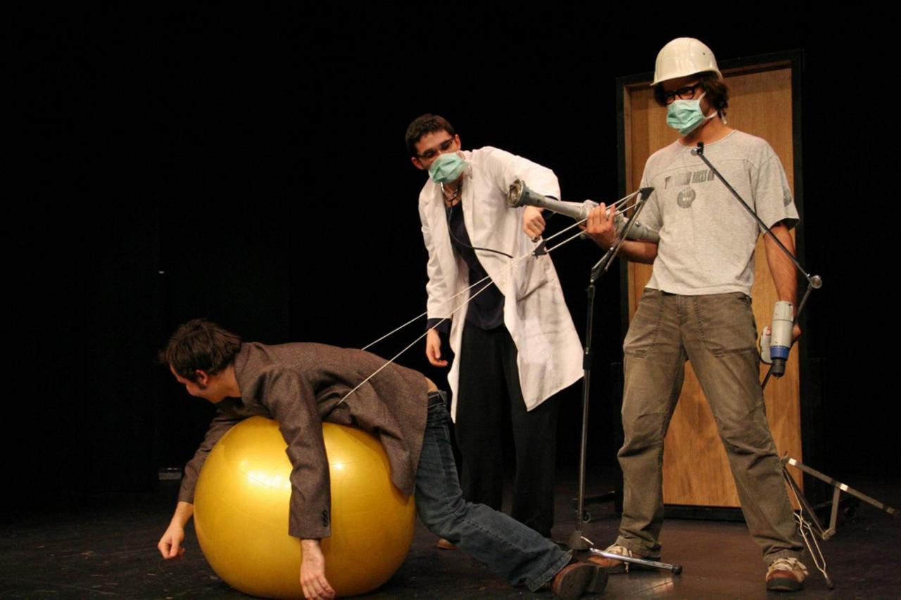 Smisao života gospodina Lojtrice, KNAP