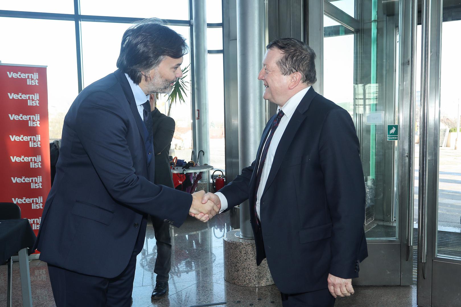 Dražen Klarić i rektor Damir Boras