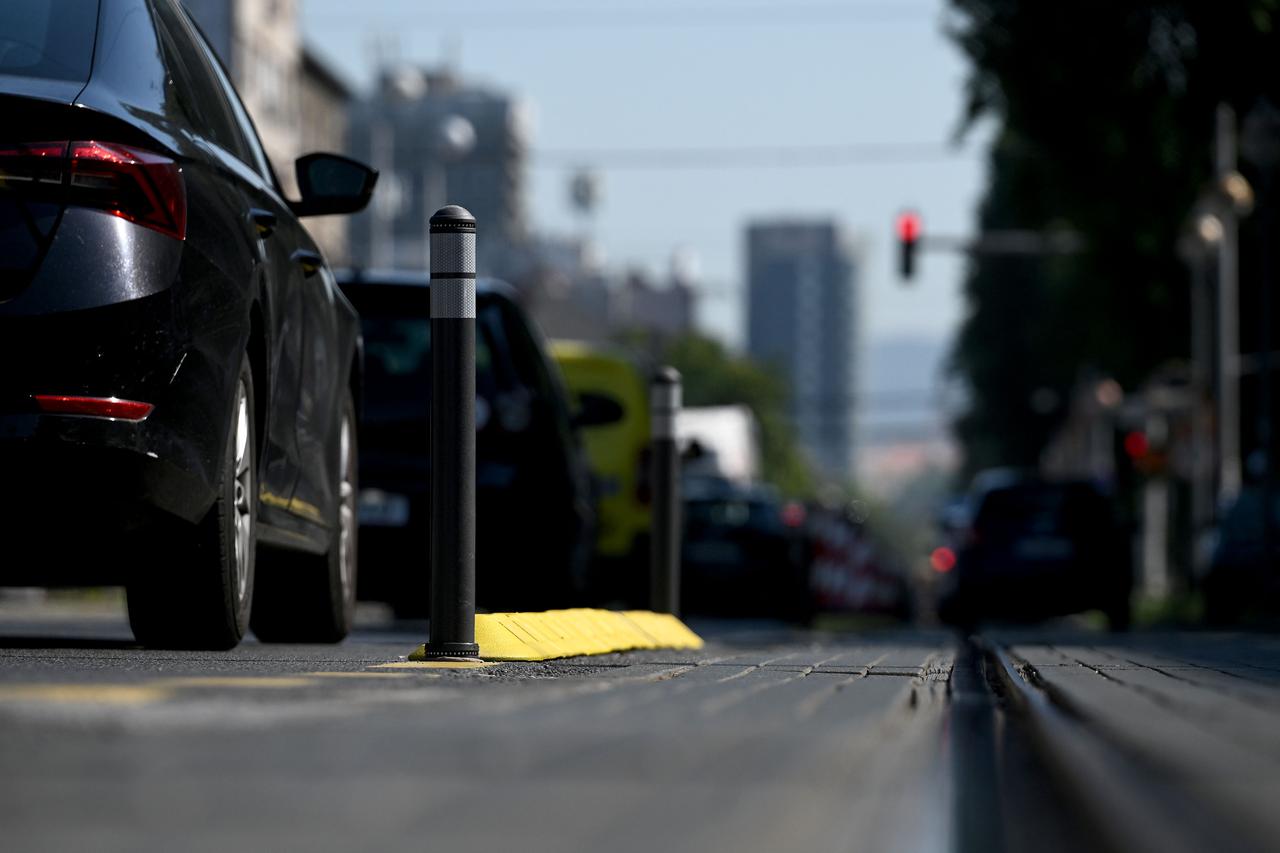 Zagreb: Separatori postavljeni i u Savskoj cesti