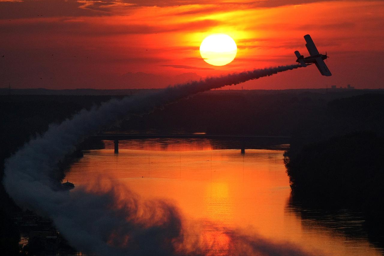 15.05.2013., Osijek - Zbog velike najezde komaraca grad Osijek platio je zaprasivanje iz zraka koje je odradjeno sa tri aviona. Zadnji puta avio zaprasivanje s tri aviona odradjeno je prije petnaest godina. Photo: Davor Javorovic/PIXSELL