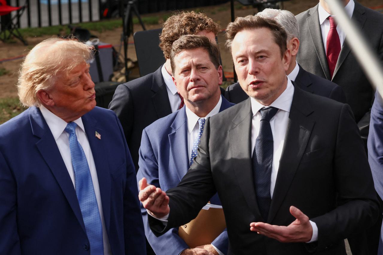 storyeditor/2026-09-30/2026-09-29T201934Z_692111899_RC28TNADV5MP_RTRMADP_3_USA-TRUMP.JPG