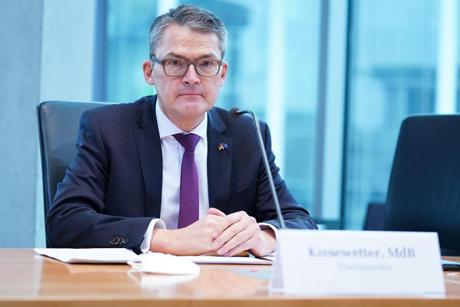 Press Conference Parliamentary Control Committee