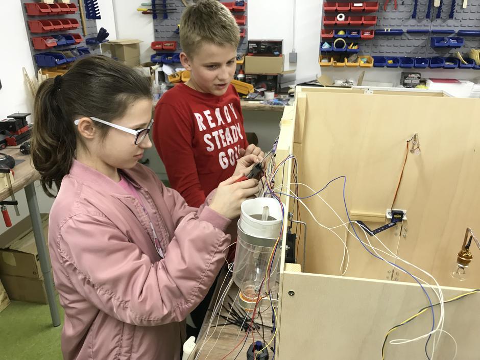 HT-ov STEM program