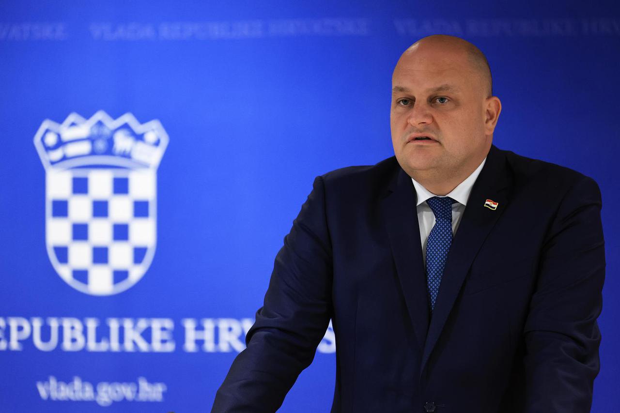 Zagreb: Ante Šušnjar obratio se medijima nakon sjednice Vlade