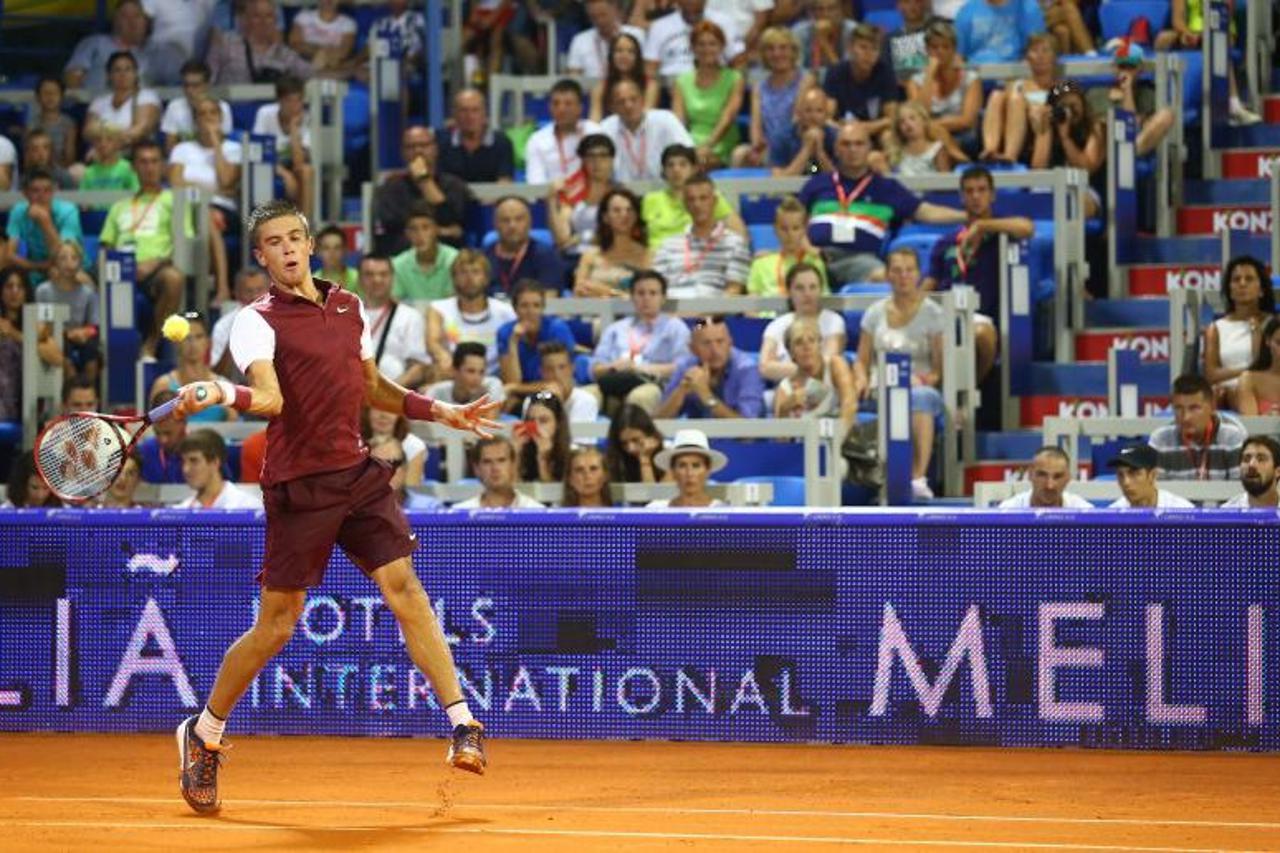 Borna Ćorić