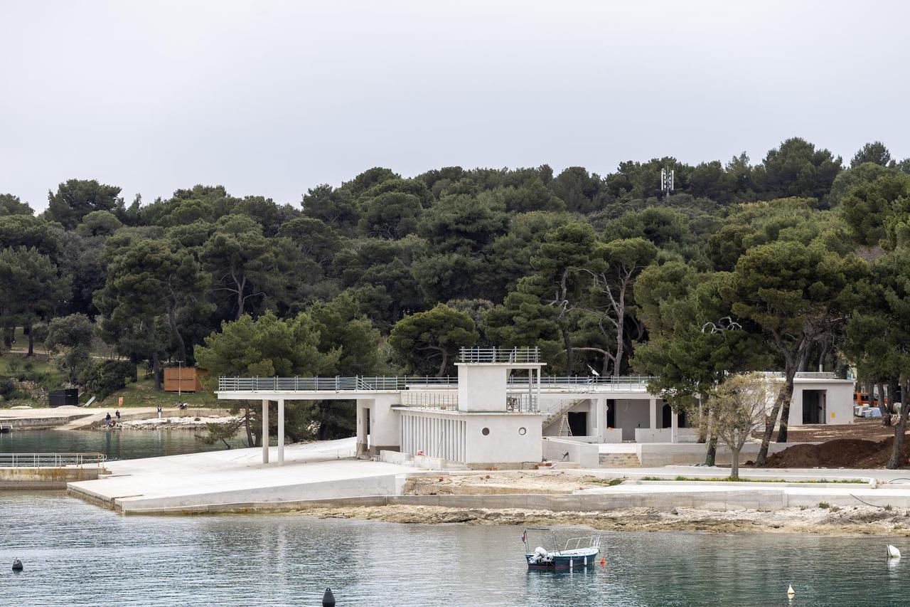 Pula:  Radovi na gradskom kupalištu Stoja