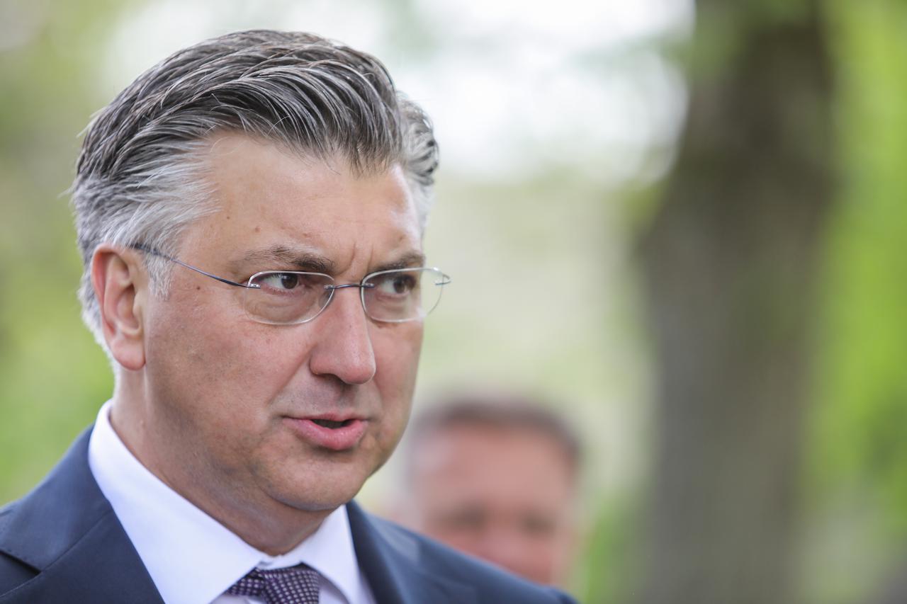Jasenovac: Andrej Plenković dao izjavu medijima