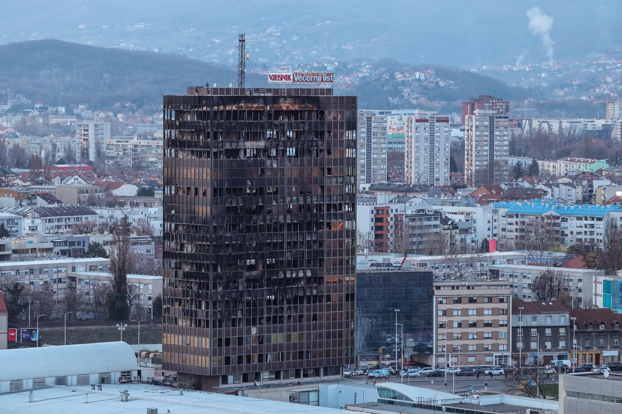 Timelapse rušenja Vjesnikova nebodera