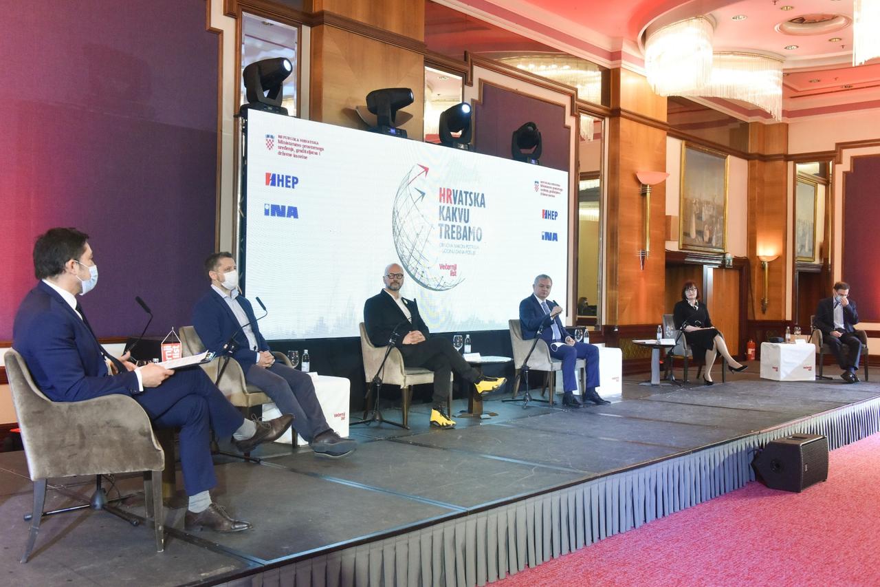 Konferencija na temu Obnova nakon potresa godinu dana poslije