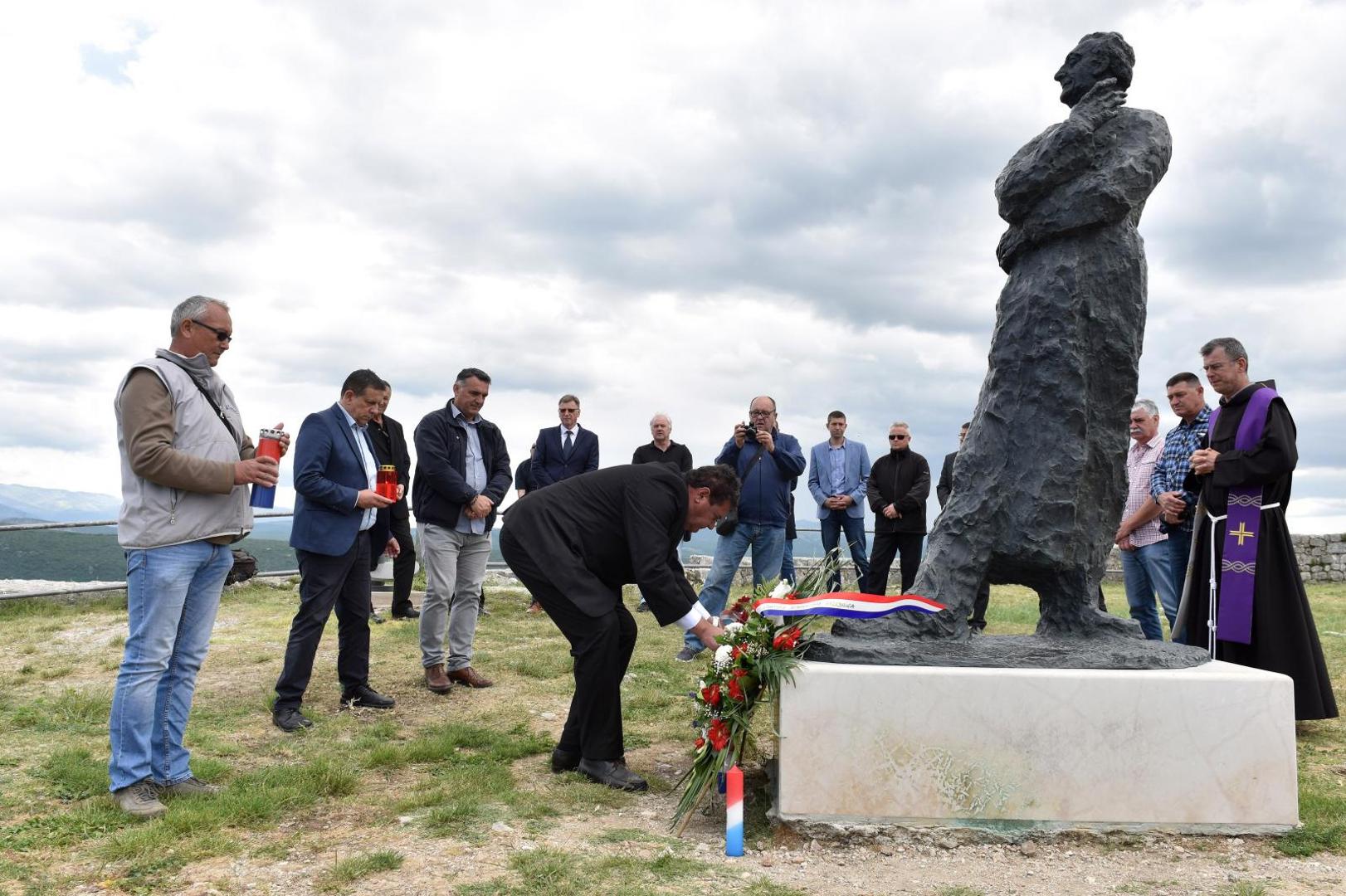 30.05.2020., Knin - Obiljezavanje Dana drzavnosti u organizaciji Zajednice utemeljitelja HDZ-a i Udruge dragovoljaca i veterana domovinskog rata ogranak Knin i HDZ grada Knina na Kninskoj tvdjavi.Photo: Hrvoje Jelavic/PIXSELL