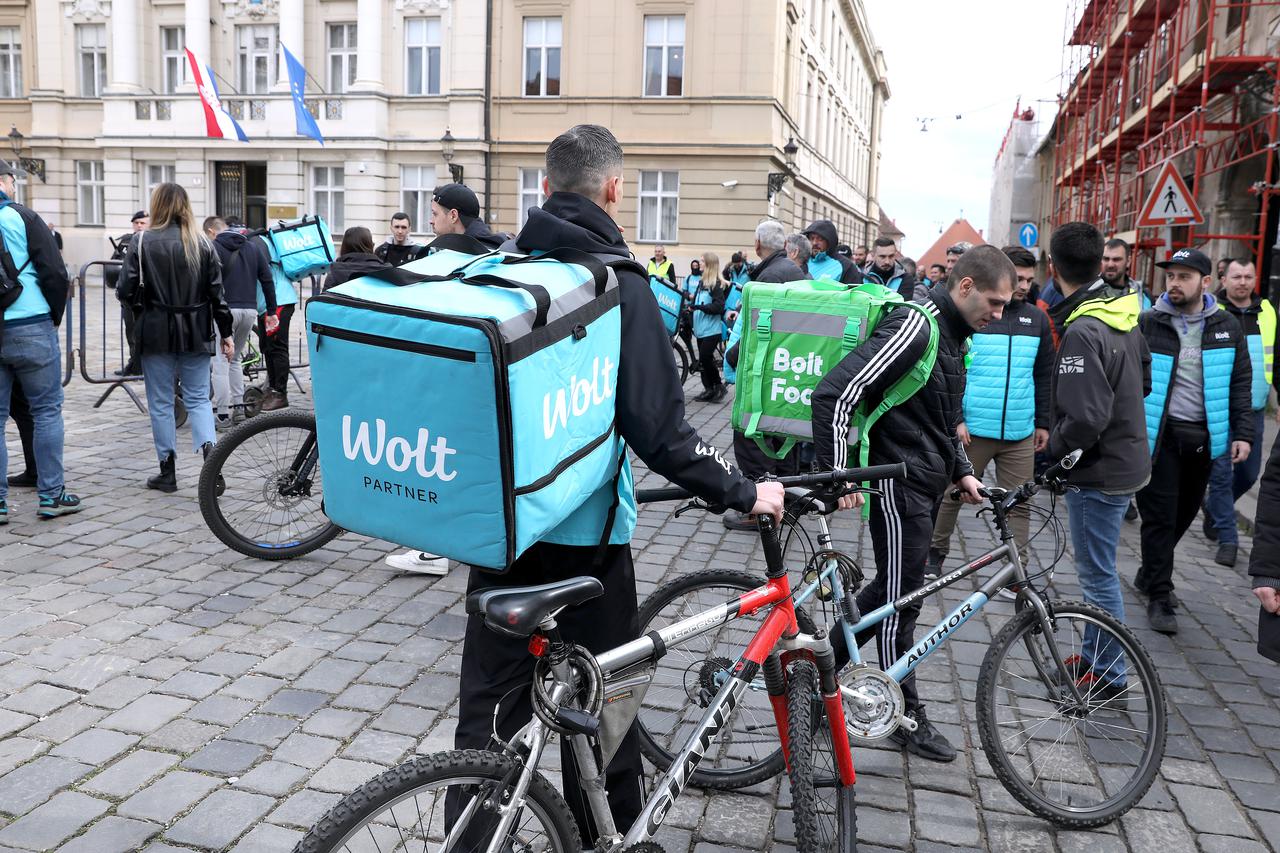 Zagreb: Prosvjed inicijative zajednice Wolt dostavljač