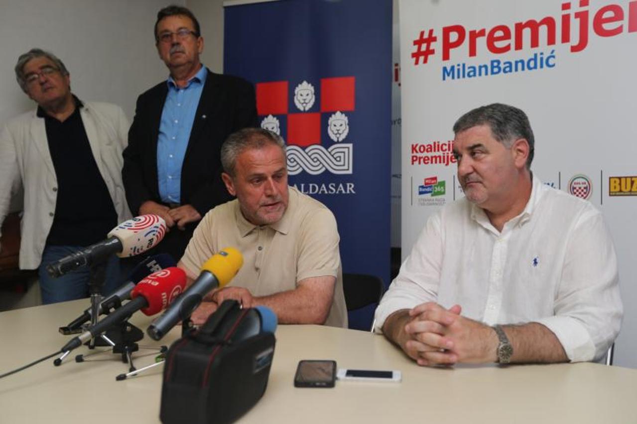 Milan Bandić na konferenciji za novinare 