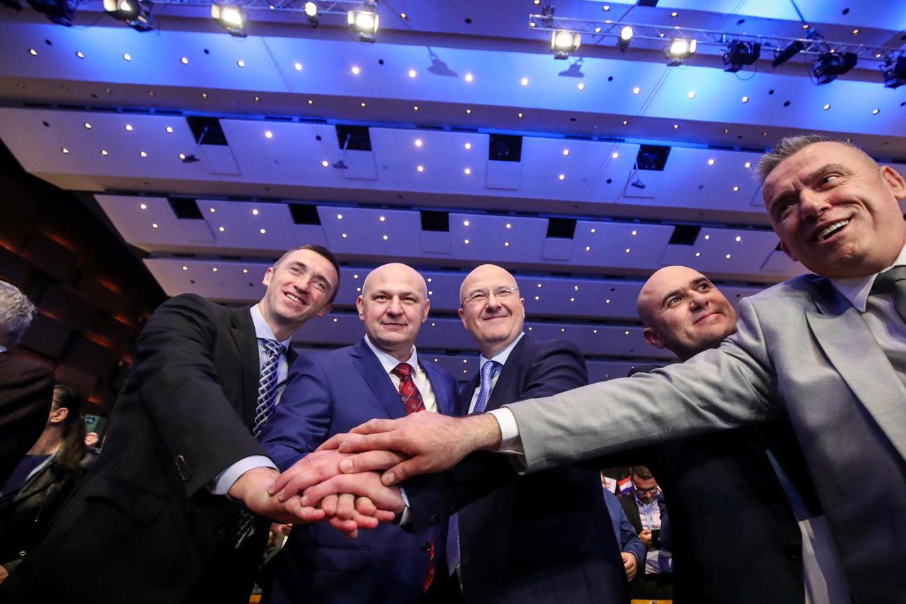 Zagreb: Veliki predizborni skup Domovinskog pokreta u KC Vatroslav Lisinski 