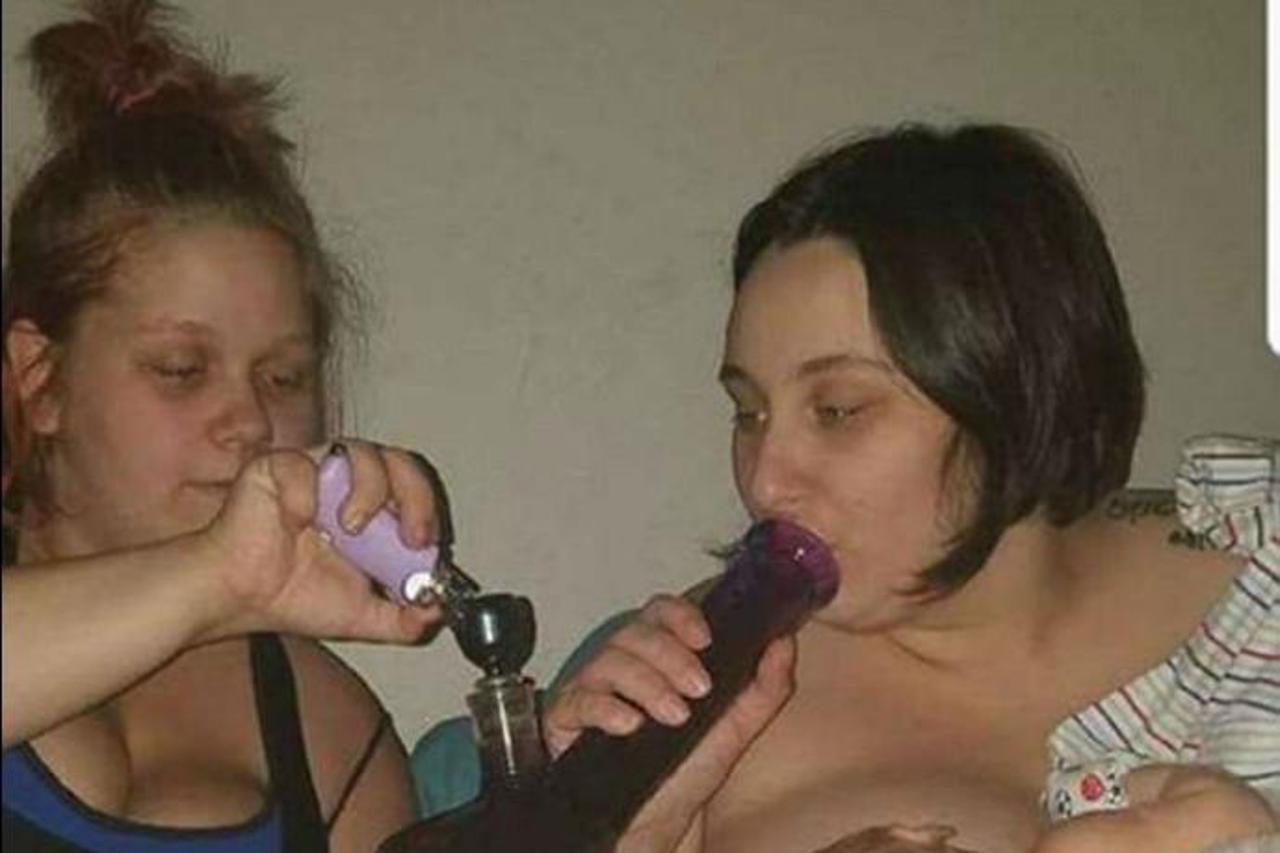 Kayla Marlowe, bong