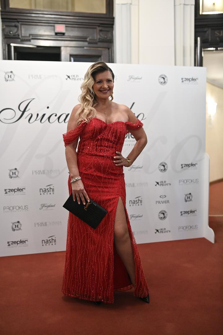 Snježana Schillinger zablistala je u ovoj crvenoj kreaciji