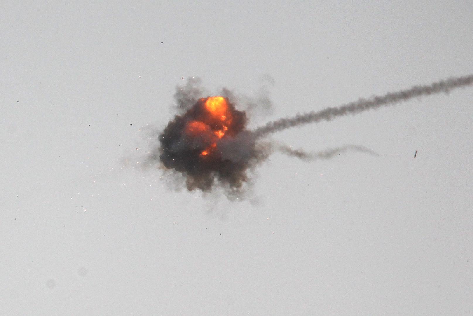 (231203) -- SDEROT, Dec. 3, 2023 (Xinhua) -- An Iron Dome missile intercepts a rocket fired from Gaza Strip, as seen from southern Israel bordering with Gaza, Dec. 2, 2023. Israeli Prime Minister Benjamin Netanyahu said on Saturday that freeing hostages in Gaza would be "impossible" without continuing Israel's deadly ground operation, after pulling his team from talks in Qatar on a ceasefire with Hamas. (Ilan Assayag/JINI via Xinhua) Photo: ILAN ASSAYAG/XINHUA