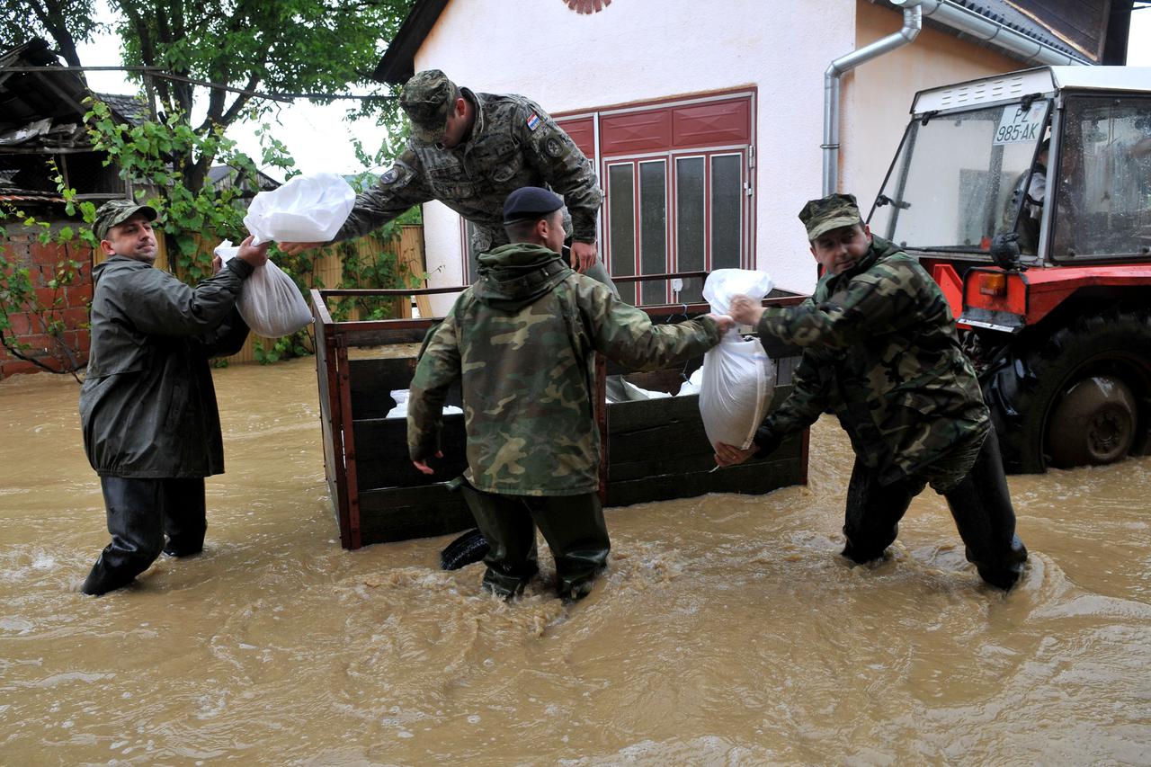 vojska pleternica poplava