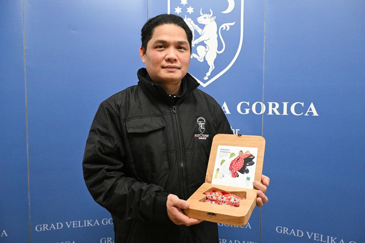 Filipinac kod Velike Gorice spasio djecu iz gorućeg autobusa, danas je primio javno priznanje