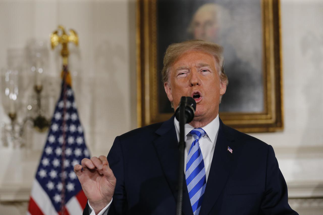 Donald Trump objavio da se SAD povlače iz nuklearnog sporazuma s Iranom