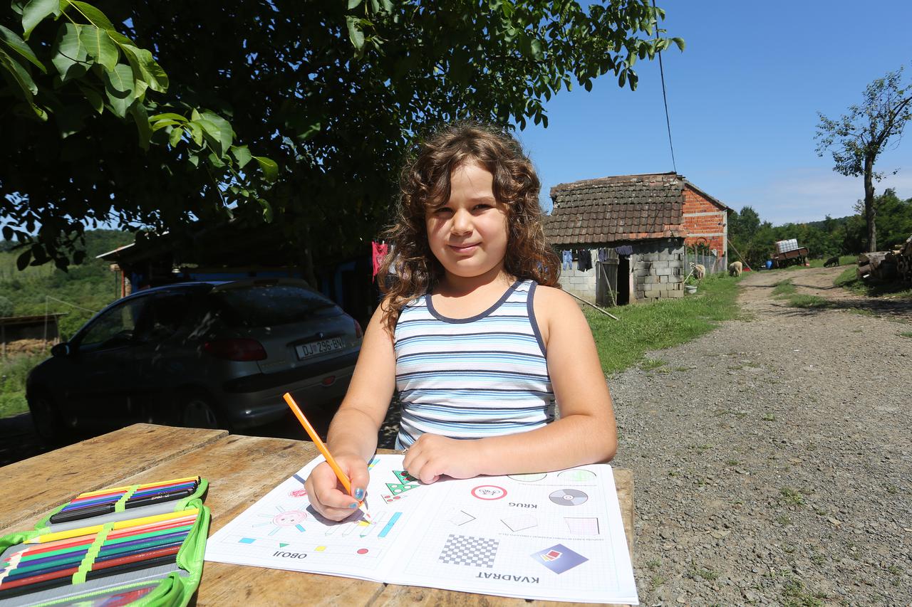 03.08.2016., Levanjska Varos - Podrucna osnovna skola u Levanjskoj Varosi biljezi pad broja ucenika.  U nekim okolnim selima ima po jedno dijete koje putuje nekoliko kilometara u skolu. DKS_56141689 Photo: Marko Mrkonjic/PIXSELL