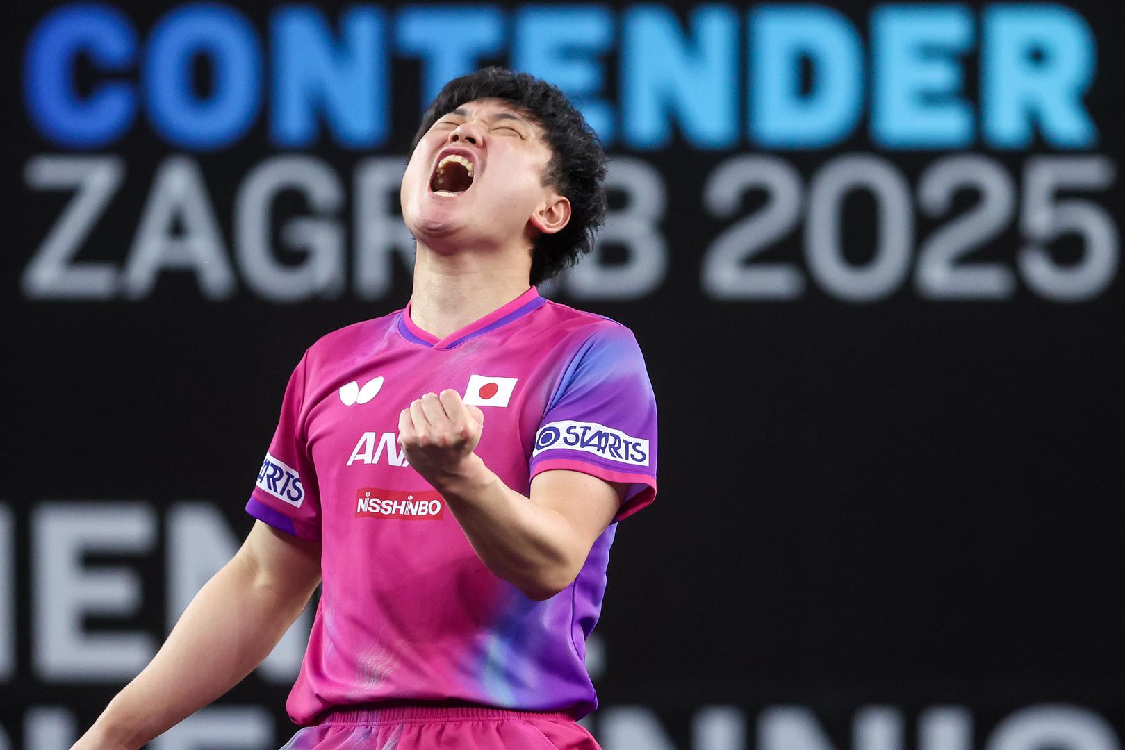 Tomokazu Harimoto slavi pobjedu u meču protiv Chen Yuanyu na turniru u Zagrebu