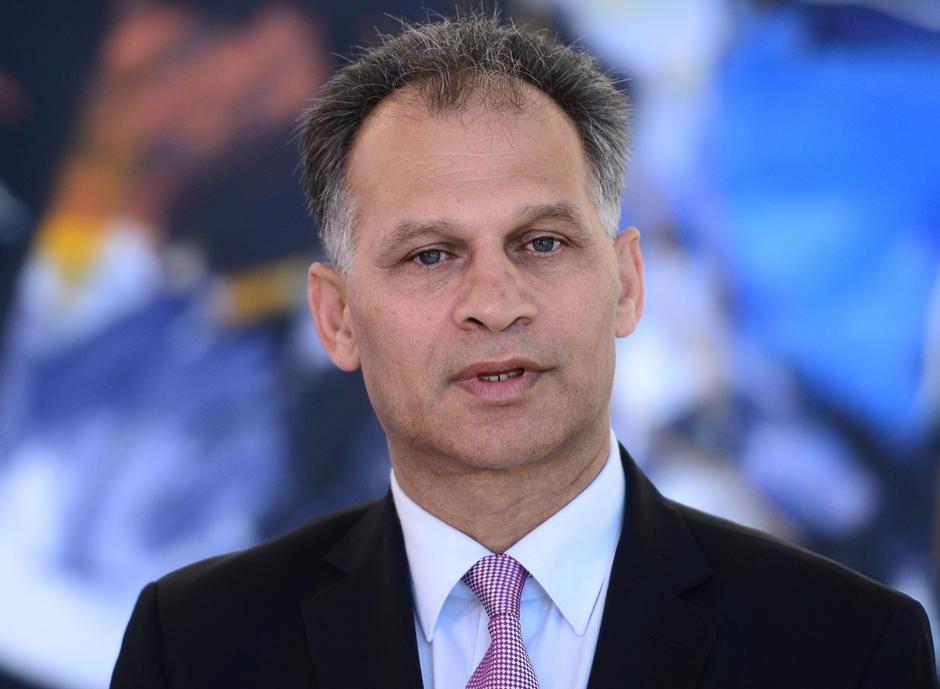 17.6.2016.,Zagreb - Predsjednica Republike Kolinda Grabar-Kitarovic odrzava konzultacije s predstavnicima klubova i ostalim zastupnicima Hrvatskoga sabora, nakon sto je Hrvatski sabor izglasao nepovjerenje premijeru Tihomiru Oreskovicu, cime je pala i nje