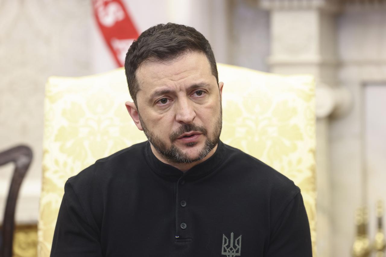 Trump welcomes President Volodymyr Zelenskyy of Ukraine to the White House
