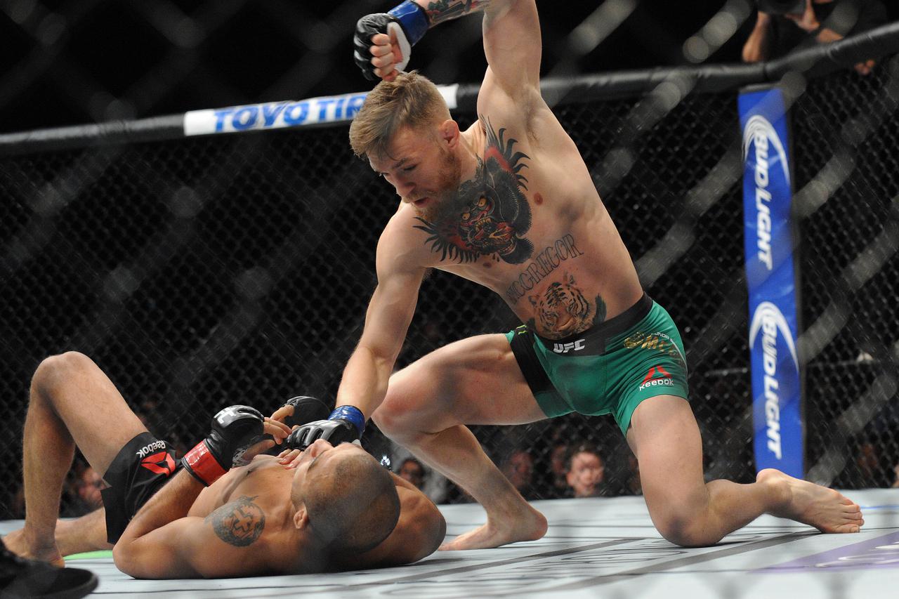 Conor McGregor - Jose Aldo