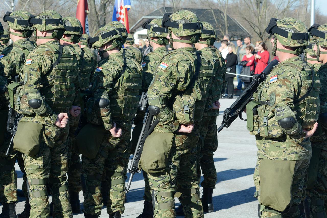 Ispraćaj vojnika u Litvu