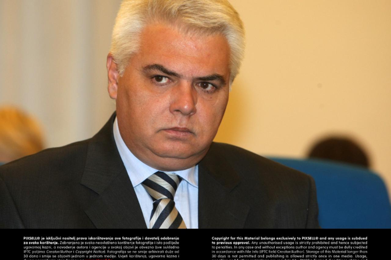 '01.12.2010. Zagreb, Hrvatska - Sudjenje bivsem ministru obrane Berislavu Roncevicu i njegovom pomocniku Ivi Bacicu zbog afere Kamioni. Photo: Petar Glebov/PIXSELL'