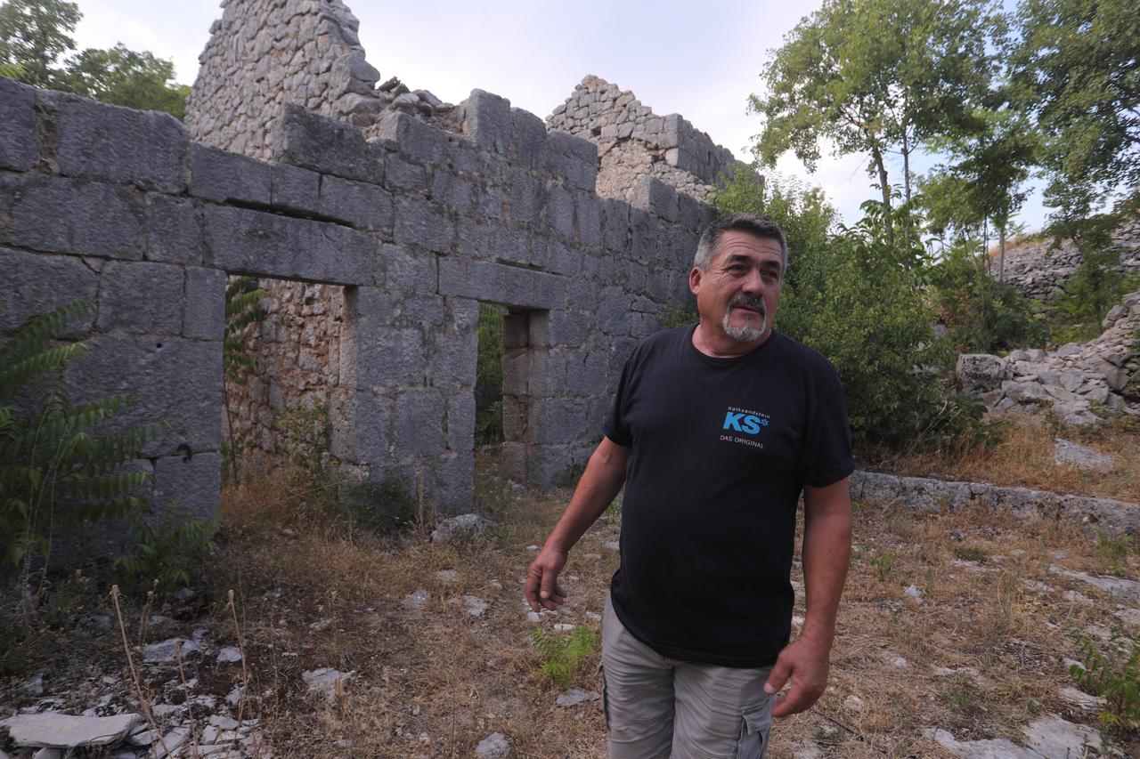 Obnovljeno selo u kojem je snimana kultna serija Prosjaci i sinovi
