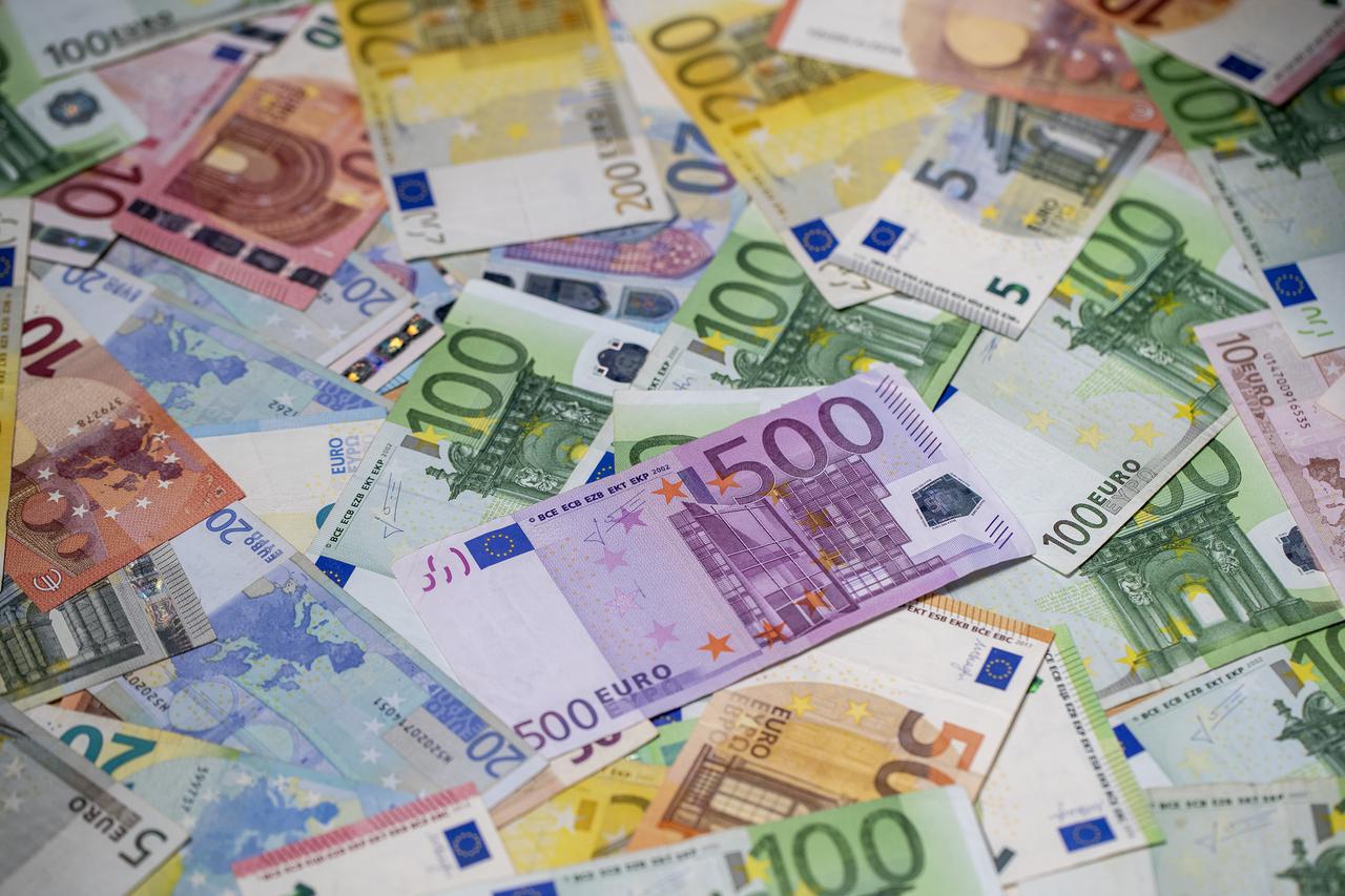 Hrvatska od 1. siječnja 2023. uvodi euro