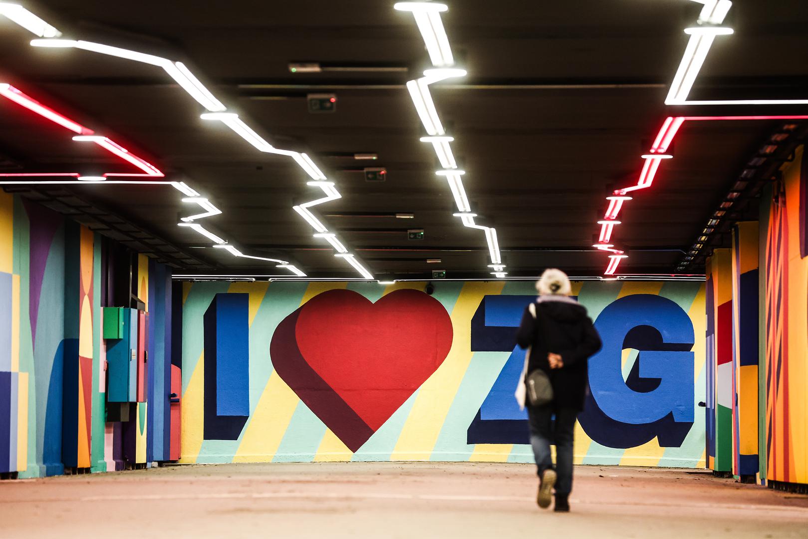 Neki od zagrebačkih pothodnika dobili su potpuno novo ruho. Naime, novouređeni su pothodnici ispod raskršća između zagrebačka naselja Zapruđa, Središća, Sopota i Utrina.