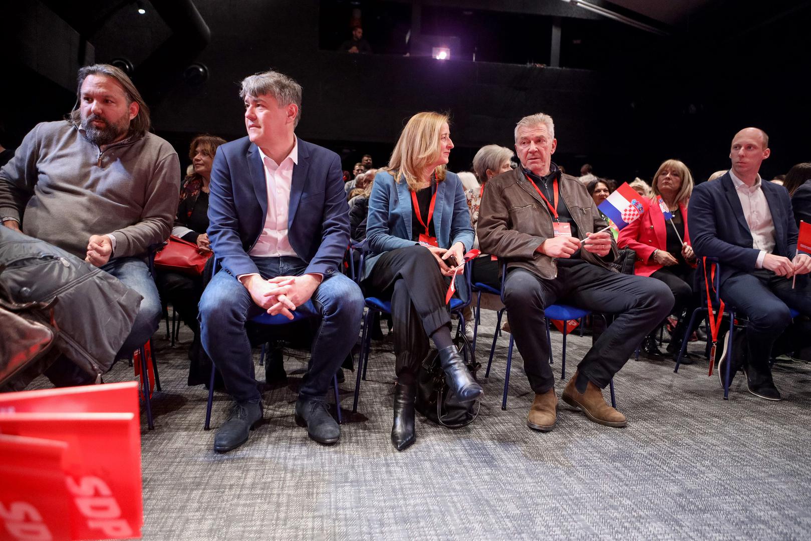 16.02.2024., Zadar - U Knezevoj palaci odrzan je skup SDP-a "Borba za dostojanstvo". saborski zastupnik SDP-a Boris Lalovac, politicka tajnica Mirela Ahmetovic, potpredsjednik SDP-a Ranko Ostojic Photo: Sime Zelic/PIXSELL