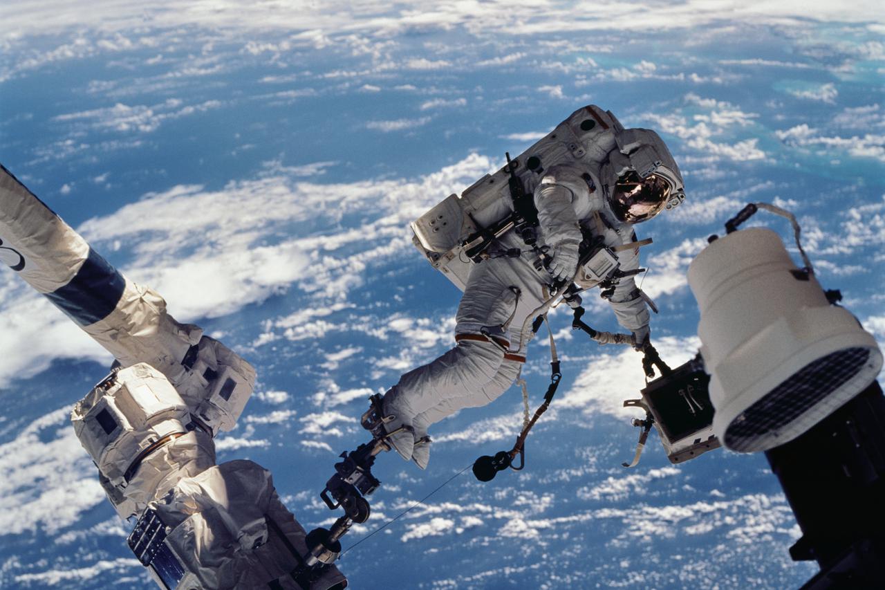NASA ISS ciscenje