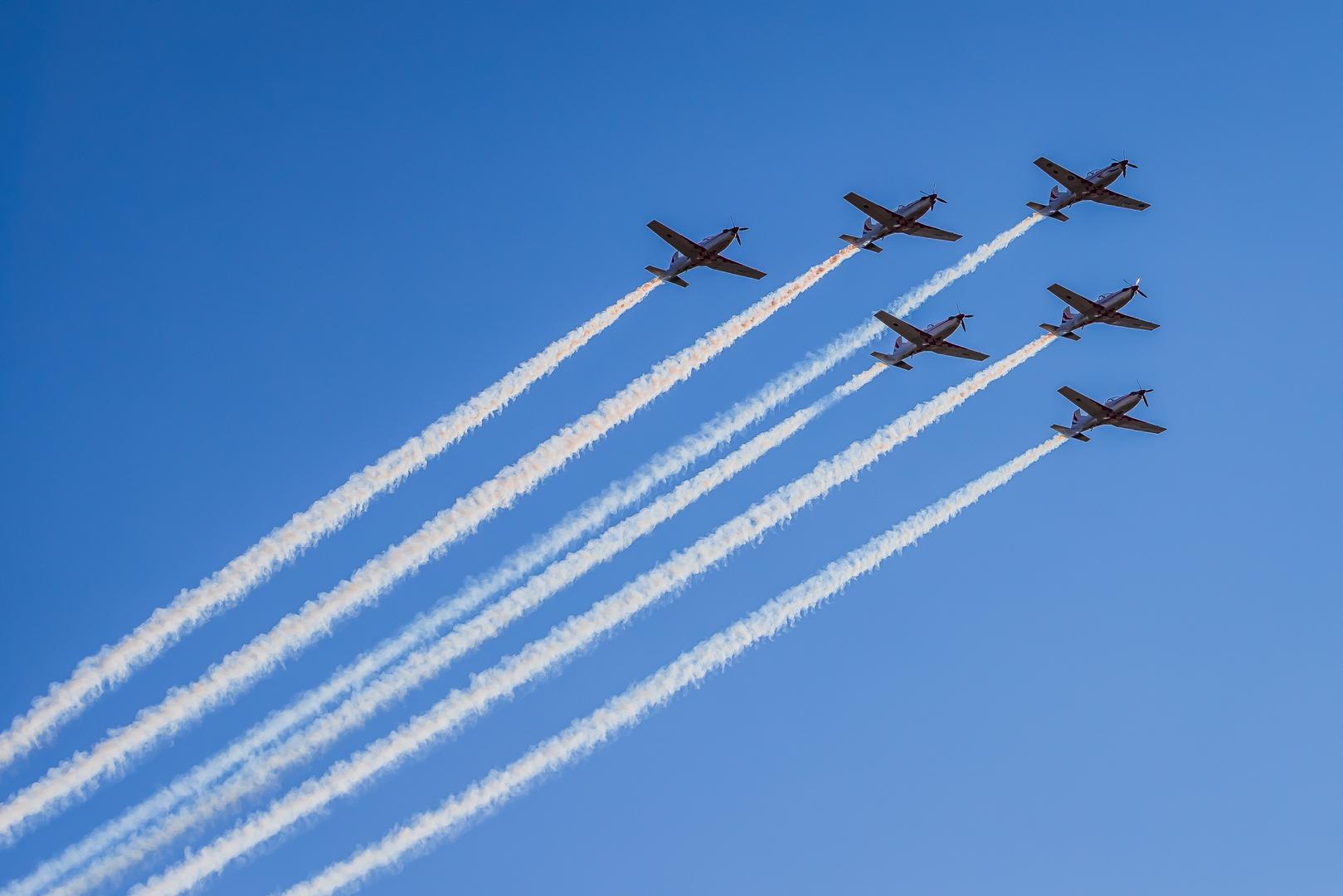 Prije same brzinske utrke održan je atraktivan letački program akrobatske grupe Hrvatskog ratnog zrakoplovstva "Krila Oluje". 