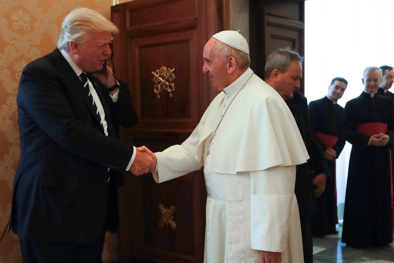 Papa Franjo primio američkog predsjednika Donalda Trumpa
