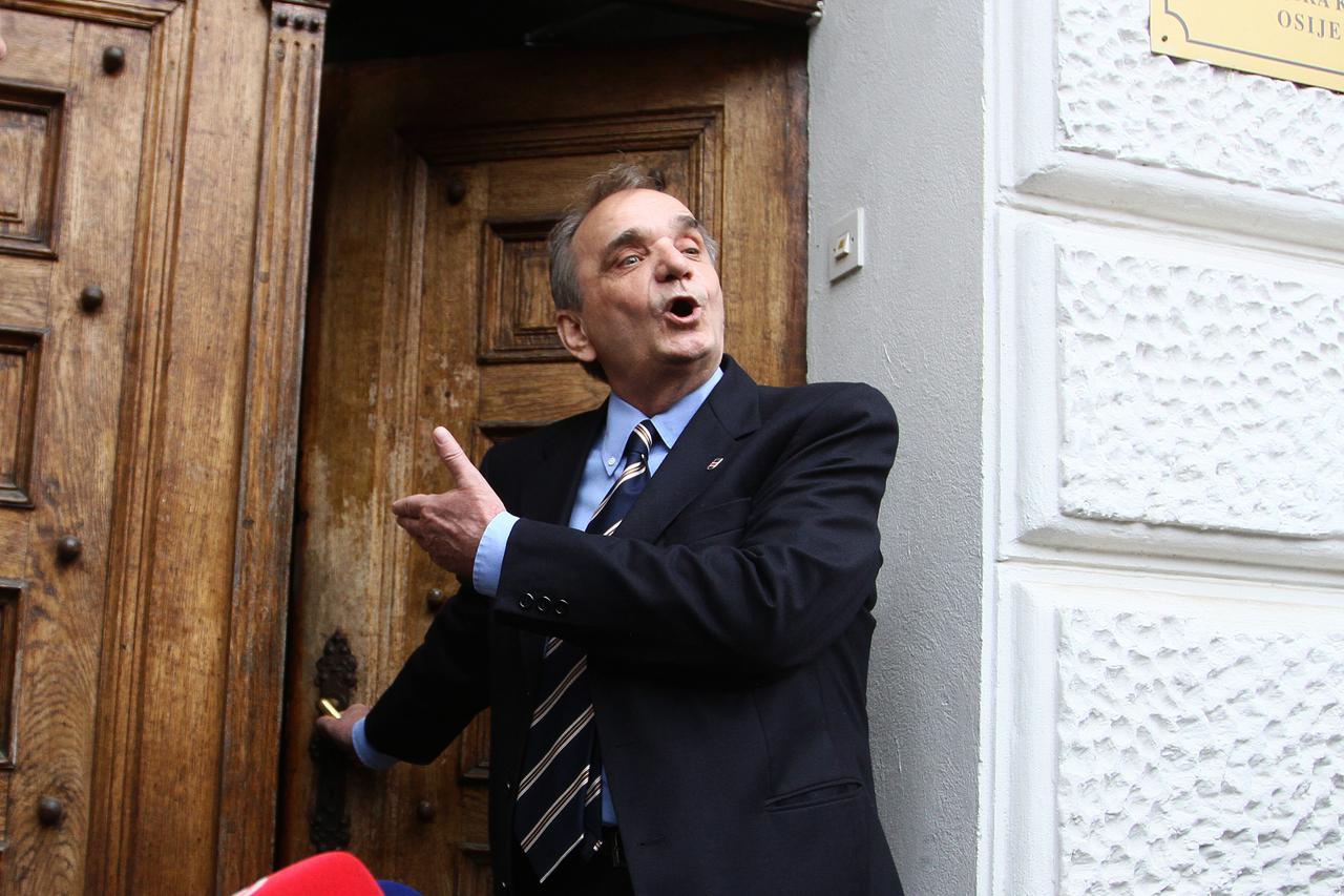 24.04.2015., Osijek - Politicka stranka HDSSB proslavila je 10 godina postojanja okupljanjem ispred HGK-a, a potom u HNK-u. Branimir Glavas