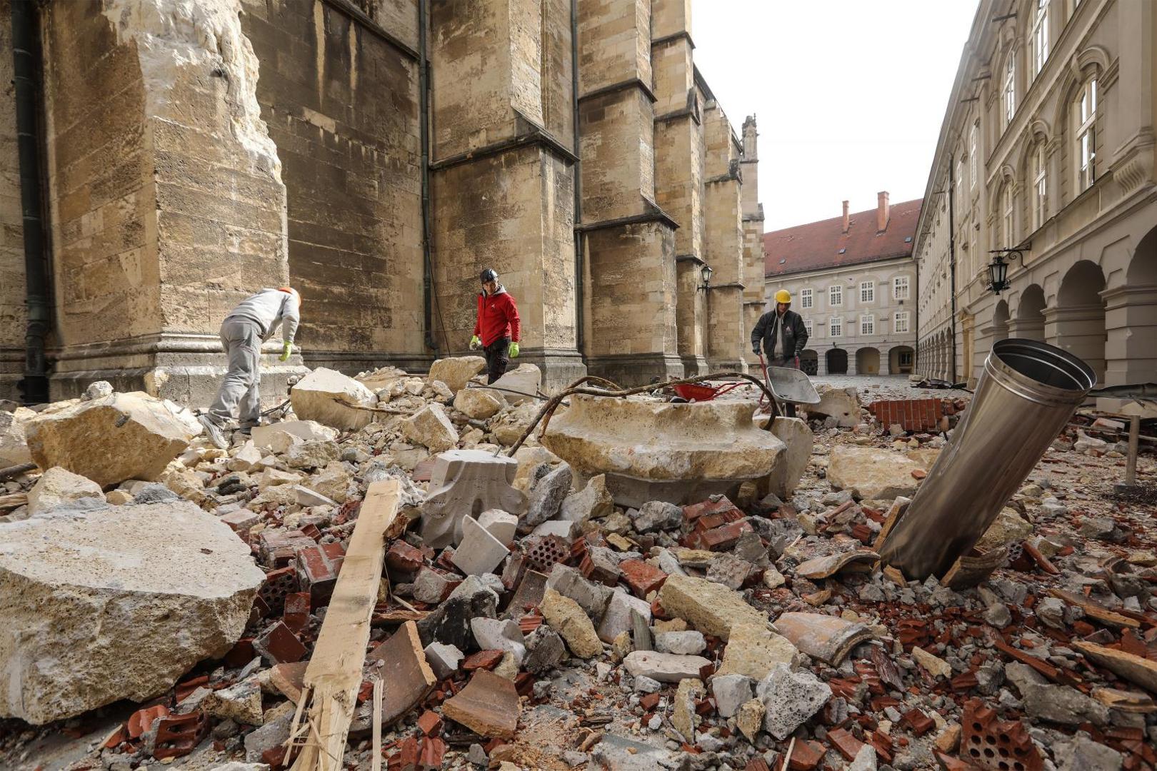 Zagrebačka prvostolnica oštećena je u potresu koji je pogodio glavni grad Hrvatske u nedjelju 22. ožujka.